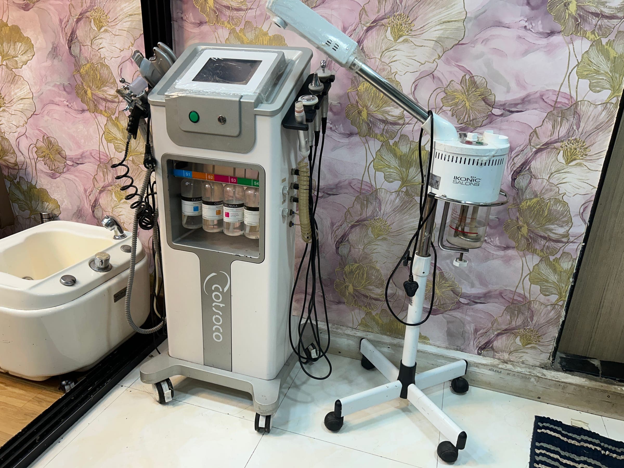 Hydra Facial